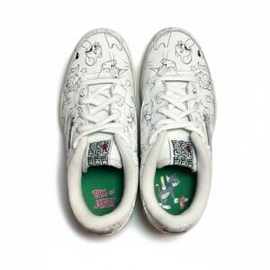 Reebok Tom & Jerry Club C All-Over Cartoon Sneakers White Black